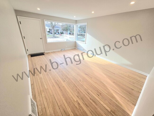 Photo - Newly Updated!