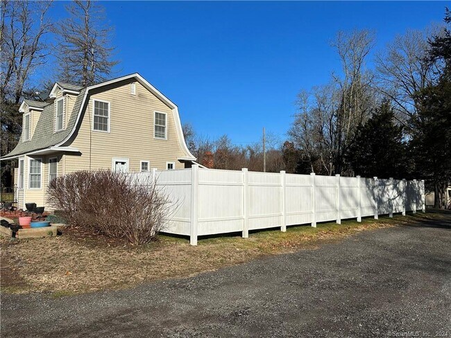 Photo - 1528 Portland-Cobalt Rd