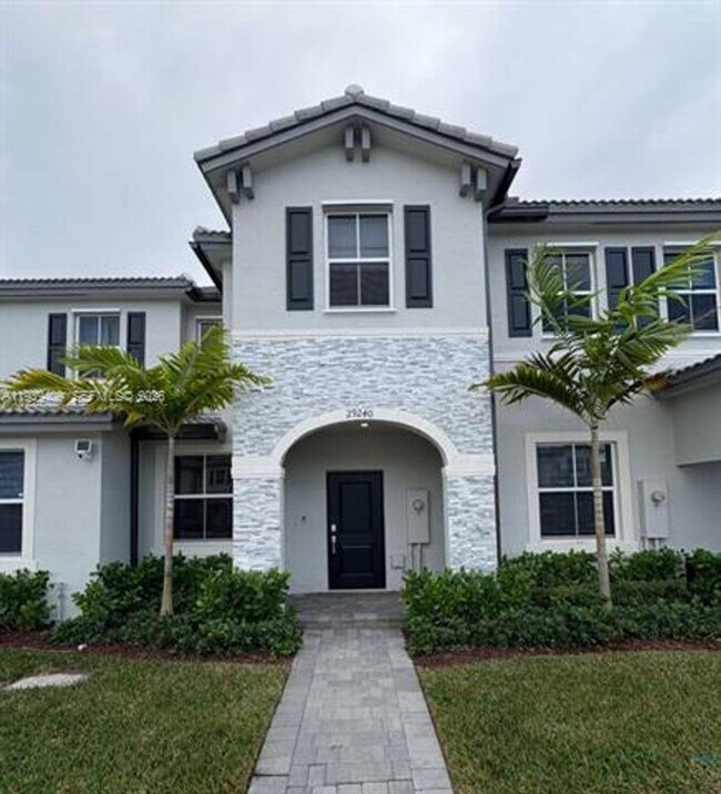 Building Photo - 29240 SW 163rd Ct