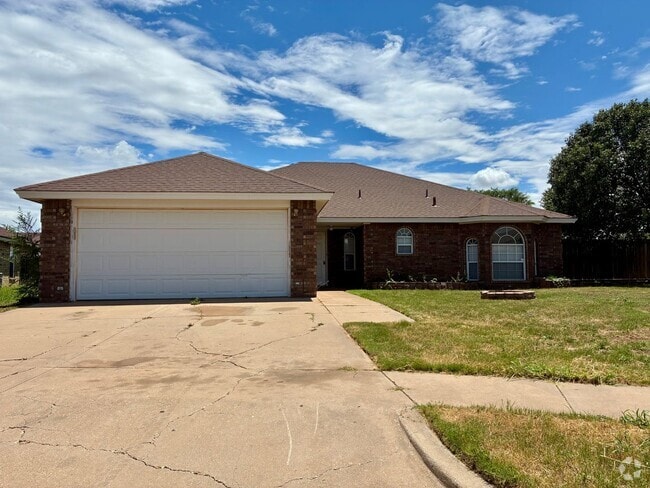 Building Photo - Available Now Rental