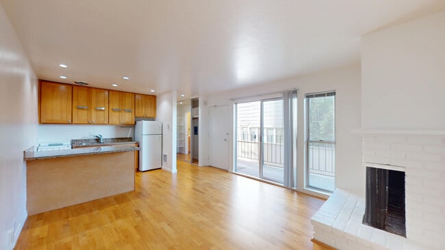 Photo - 657 Kansas St Unit 409