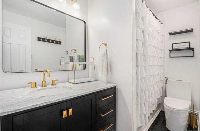 Photo - 1020 Kalamath St