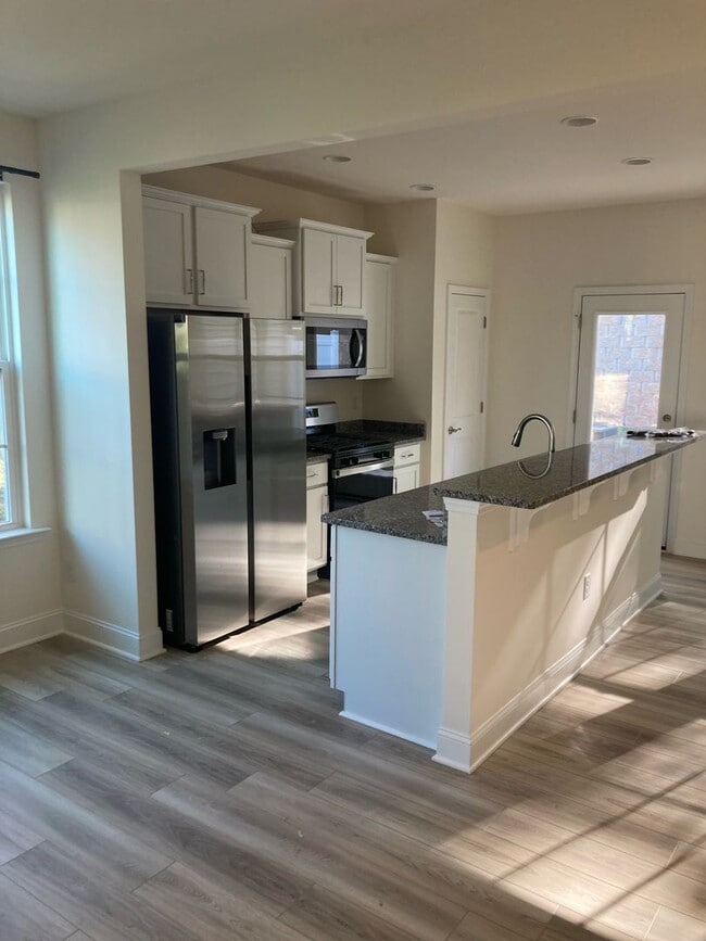 Photo - Immaculate End Unit Townhome in Research Triangle Park