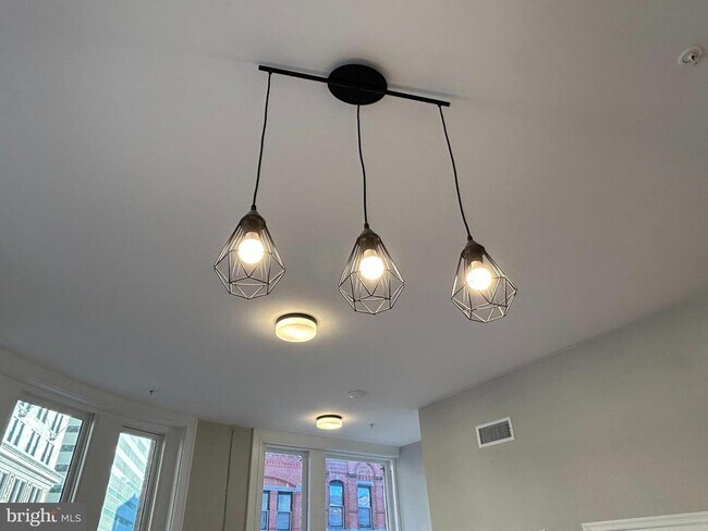 Photo - 100 W Lexington St Unit 301