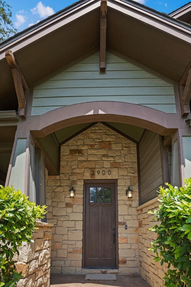 Photo - 3900 Willbert Rd
