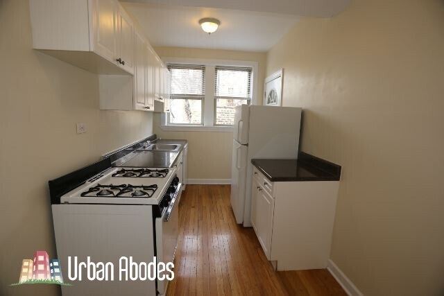 Photo - 555 W Aldine Ave Unit A05C