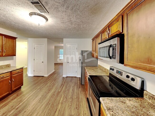 Photo - 1027 Gannett Rd