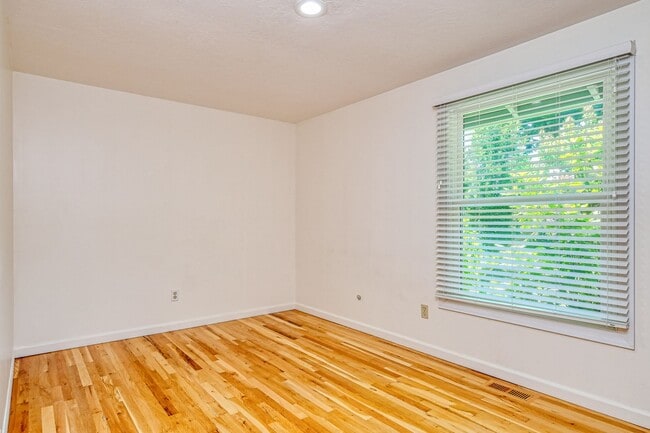 Photo - Charming 3 Bed/1 Bath Ranch with Bonus Room