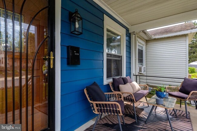 Photo - 511 Garfield Ave