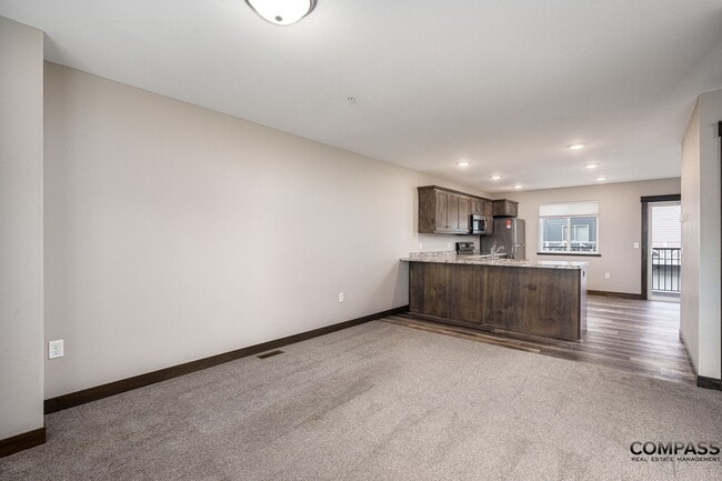 Photo - SPACIOUS AND MODERN TOWNHOME