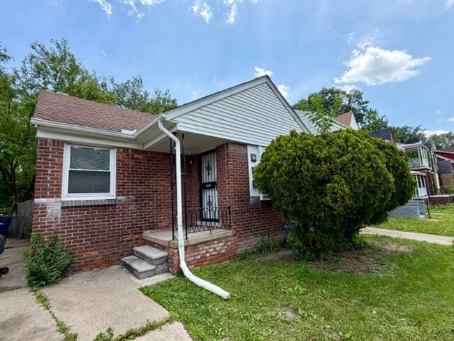 Building Photo - Newly Renovated 2 Bedroom Brick Ranch – $1,300/Month Section 8 Only