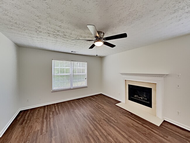 Photo - 2999 Storybook Ln