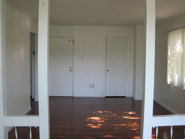 2750 Argyll Ave Unit B
