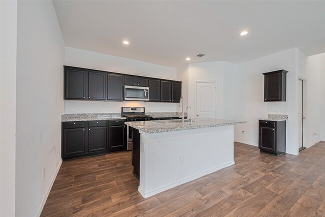 Building Photo - 12518 Pelican Bay Dr Rental