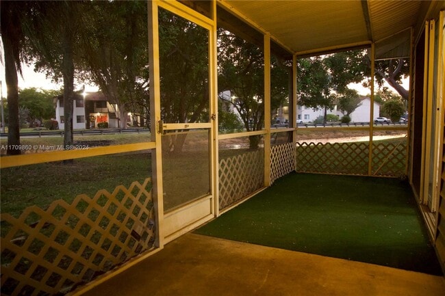 Photo - 4934 S Hemingway Cir