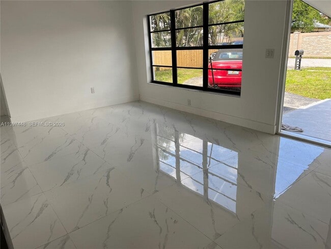 Photo - 6370 Atlanta St