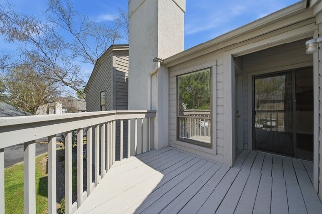 Photo - 2 Bedroom Condo in Deerwood Knoll Unit F5