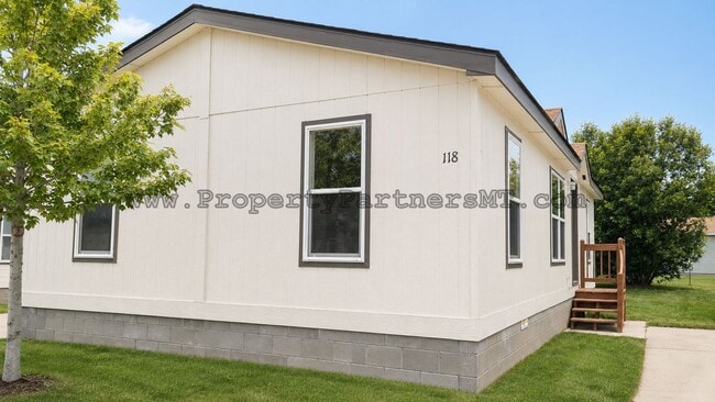 Building Photo - Freshly Remodeled! 3 Bed 2 Bath Modular house