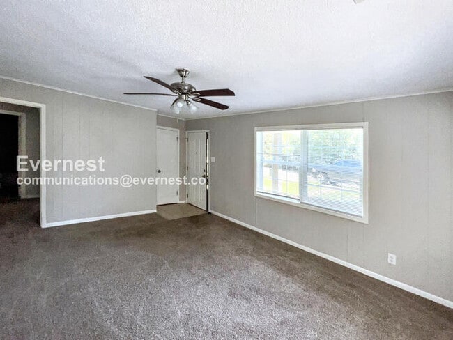 Photo - 110 Border Cir