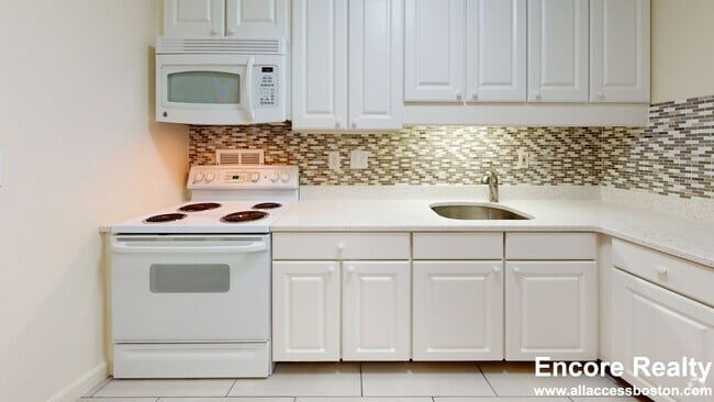 Building Photo - 17 Monmouth Ct Rental