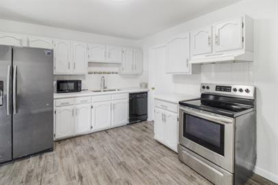 Photo - "Charming 3-Bed, 2-Bath Home in McAllen – Spacious 1,300 Sq. Ft. Gem on East Vine Avenue!"