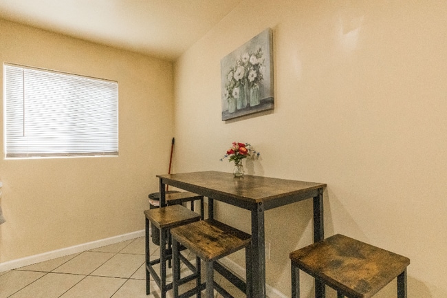 Photo - 4122 Gamma St