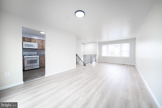 Photo - 11209 Caroline Ave