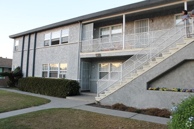 Building Photo - 3970 Sawtelle Blvd Unit 2 Rental