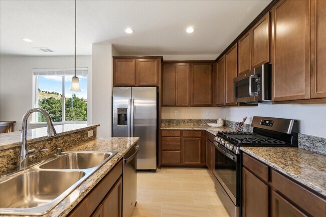 Photo - The Tahoe - Luxury 3 Bedroom, 2.5 Bath Townhome with Full 2 Car Garage