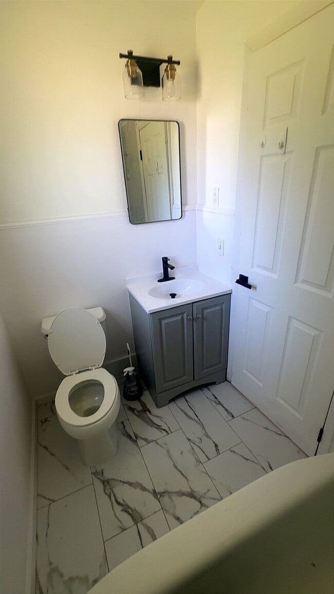 Photo - 13902 Lakota Ave