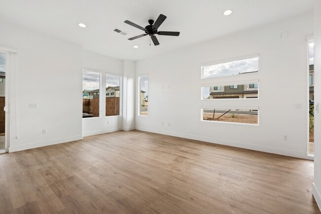 Photo - 2668 Rain Tree St