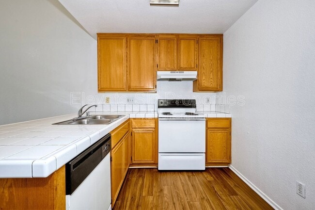 Building Photo - 9430 Winter Gdns Blvd Unit 14