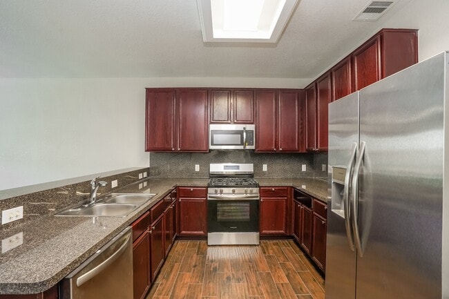 Photo - 14815 Hillside Woods Ct