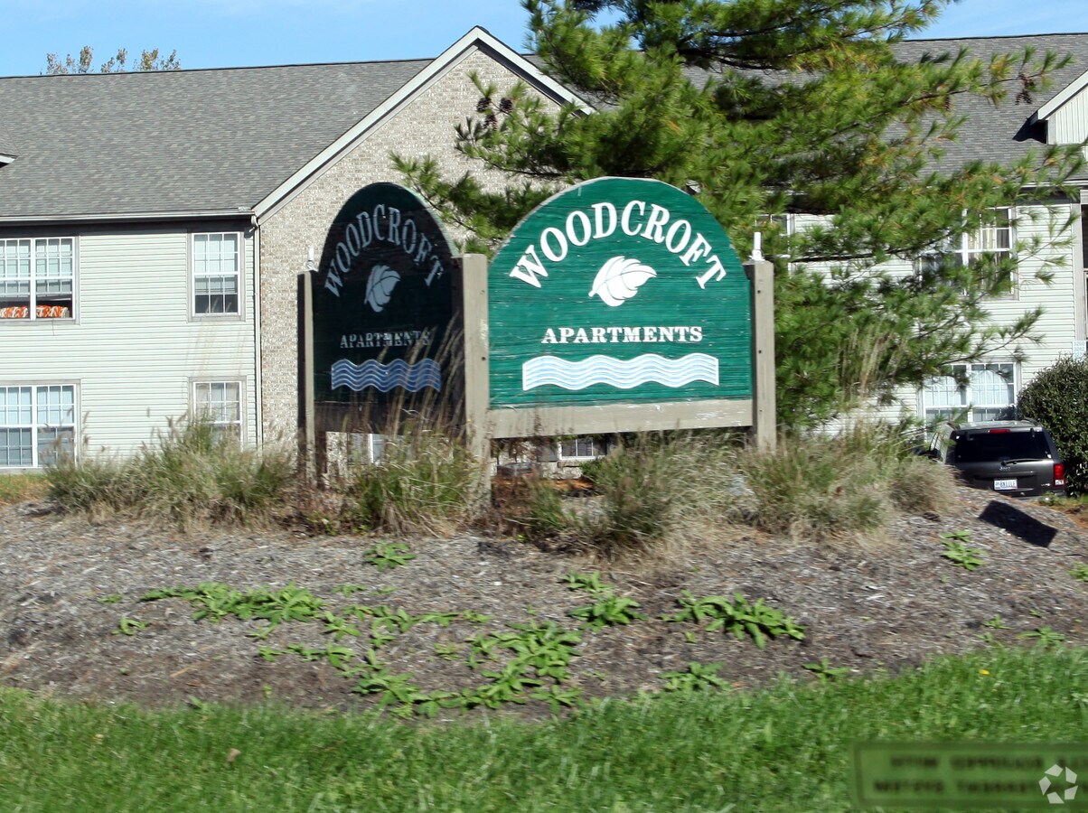 Woodcroft Apartments - Woodcroft Apartments
