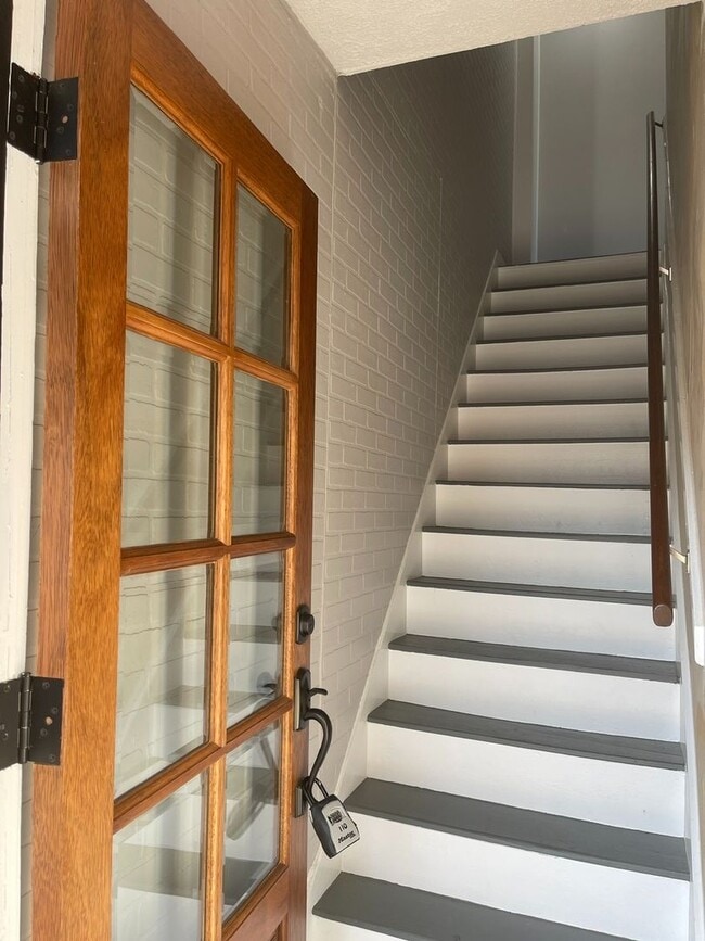 Photo - 713 Main St Unit 713 B Main