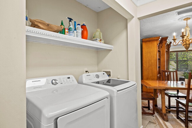 12196 Sag Harbor Ct