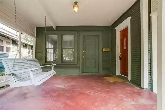 Photo - 5838 Belmont Ave