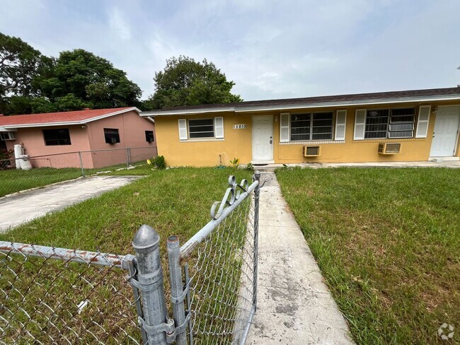 Building Photo - 15812 NW 38th Ct Unit 15810 NW 38th Court Rental