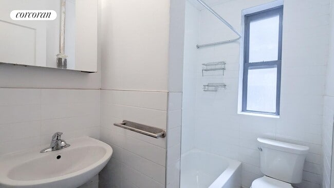 Photo - 24-39-39 38th St