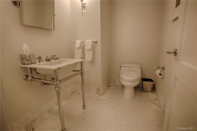 Photo - 1 Renaissance Square Unit 8C