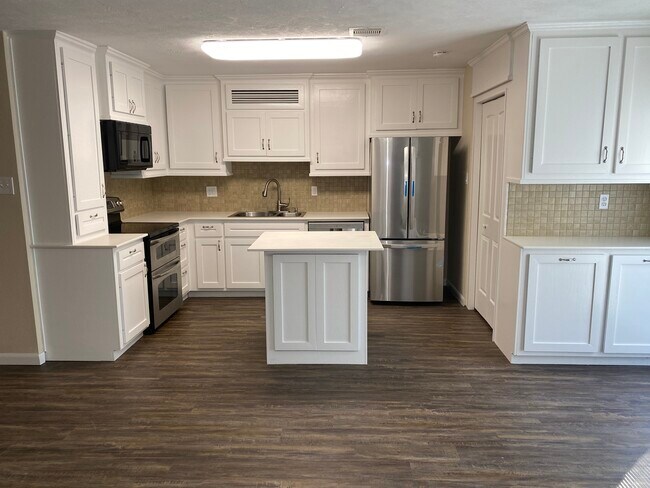 Photo - 5702 Golden Grove Ln