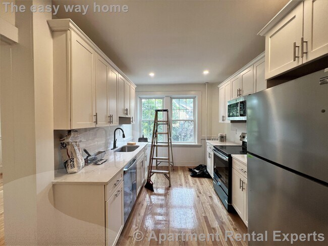 Photo - 269 Huron Ave Unit #4