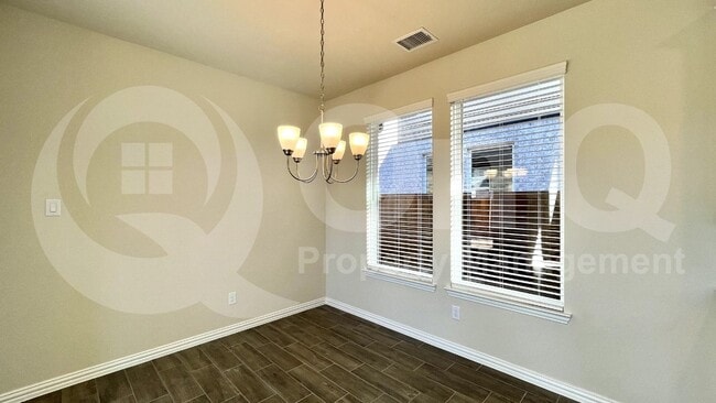 Photo - 2721 Green River Rd