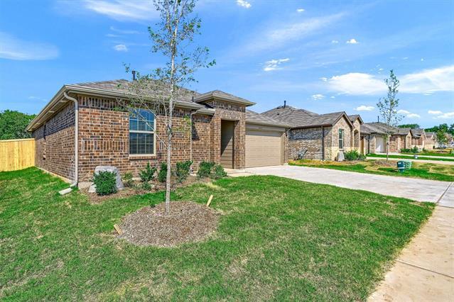 Photo - 2422 Burleson Rd