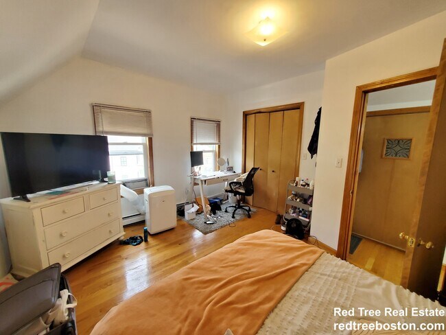 Photo - 66 Brooks St Unit 3
