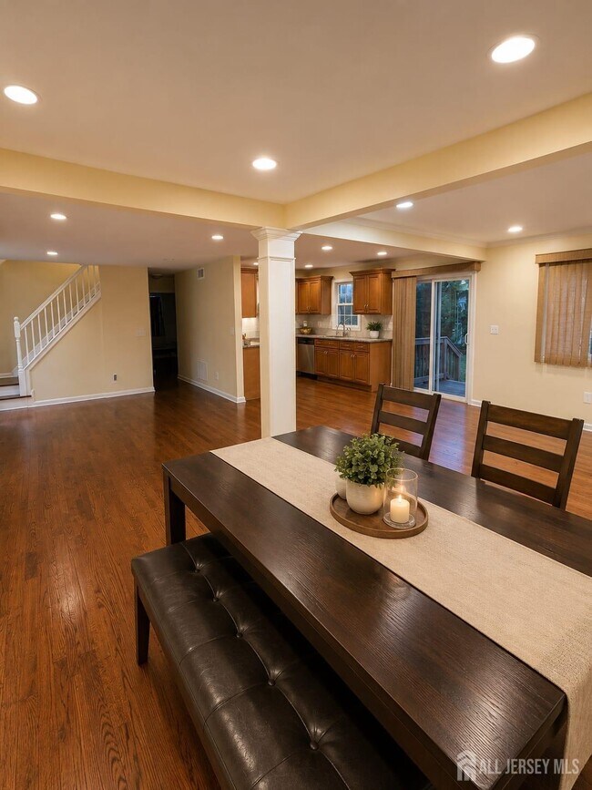 Photo - 23 Mayfield Pl