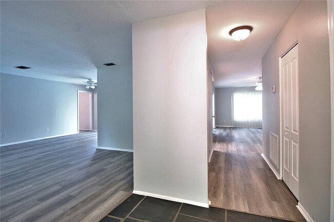 Photo - 3082 Cascade Dr