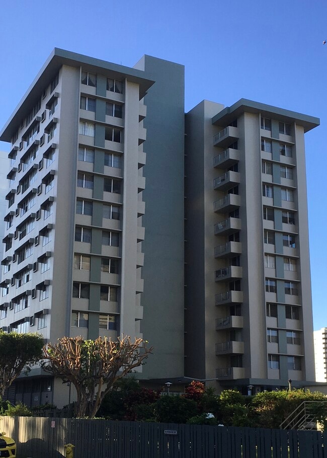 Photo - 2651 Kuilei St Unidad B76