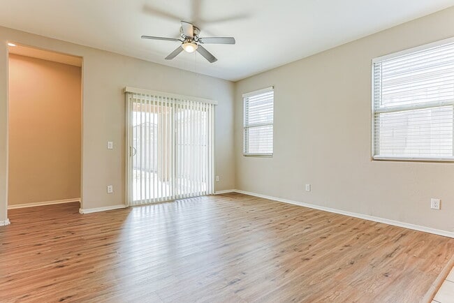 Photo - 42087 W Balsa Dr