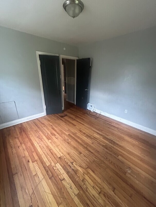 Photo - 7007 Myron Ave